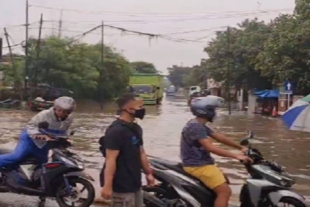 Banjir Rendam Permukiman...