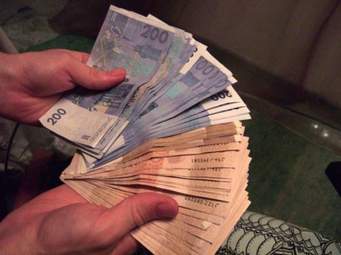 Soal Sanksi Pasar Dirham...