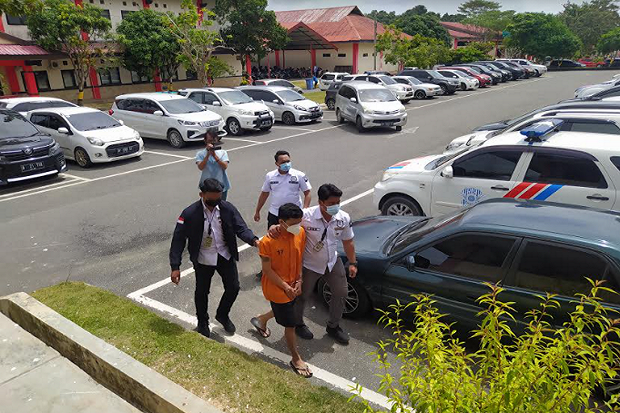 Diputus Kekasih, Pria...