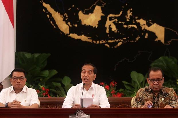 Jokowi Enggan Jawab...