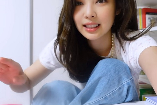 Hanya dengan 1 Video,...