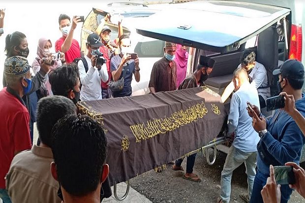 DPO Pengeroyok Wartawan...