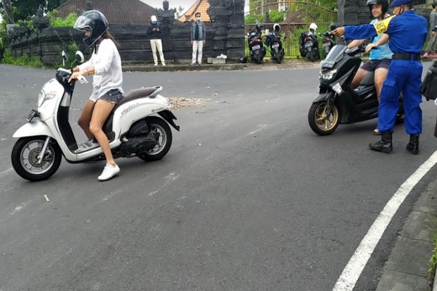 Bule Marak Langgar Prokes...