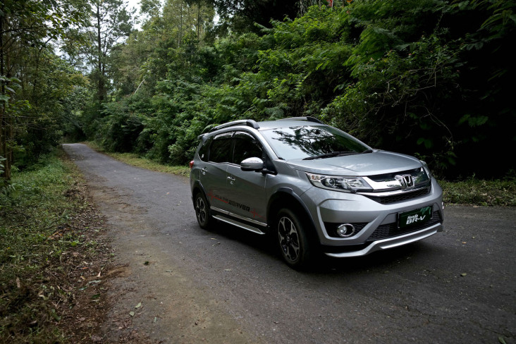 Ingin Berburu SUV Terjangkau?...