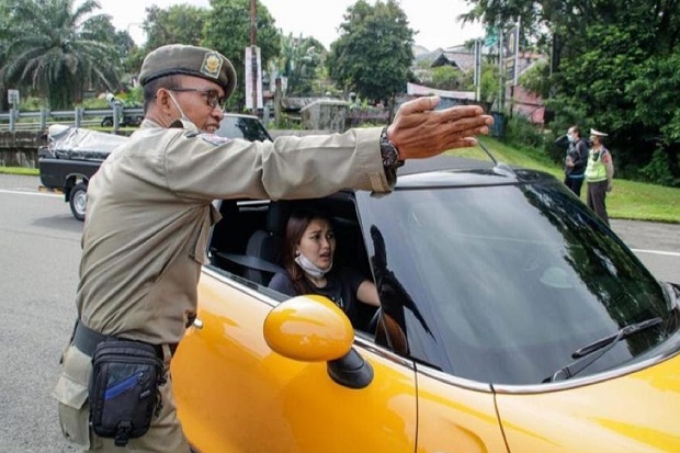 Ayu Ting Ting Minta...