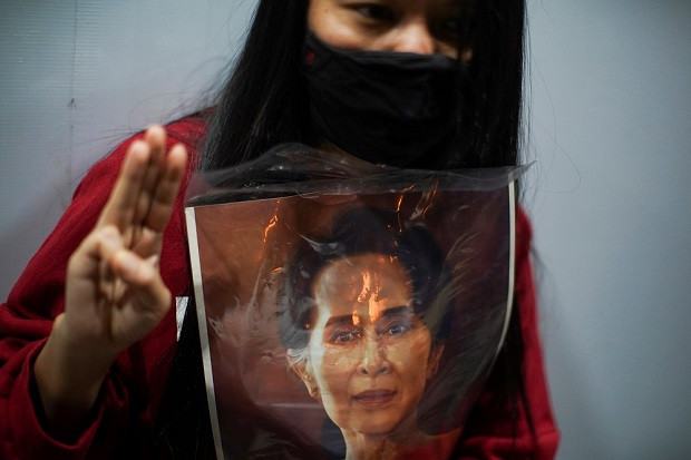 Kudeta Myanmar, Warga...
