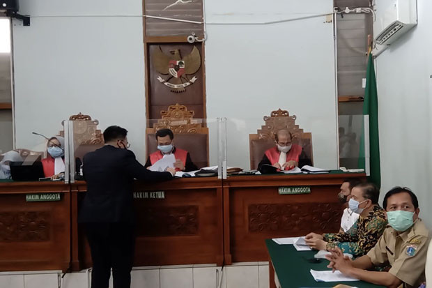 Digugat Tommy Soeharto,...
