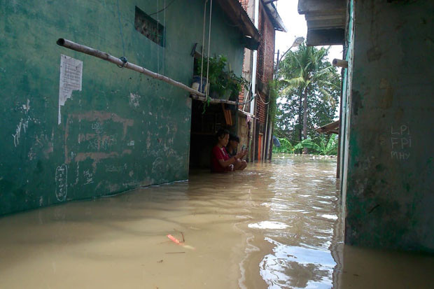 Terkepung Banjir, Kondisi...