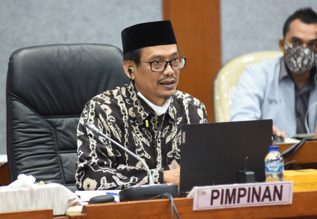 Bikin Gaduh Nasional,...