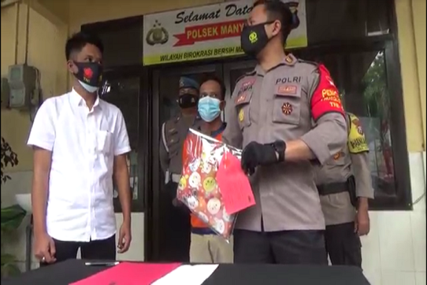 Gresik Gempar, Istri...
