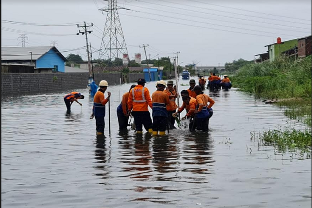 Tergenang Banjir, Jalur...