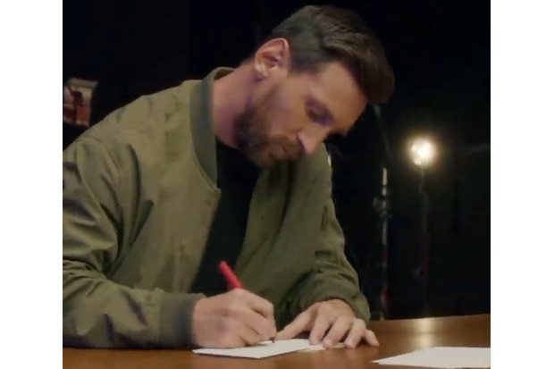 Bergabungnya Messi Hadiah...