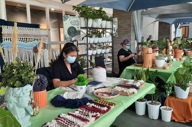 Urban Jungle Bazaar...