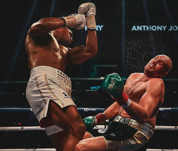 Anthony Joshua KO Tyson...