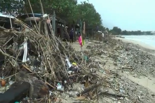Parah, Tumpukan Sampah...