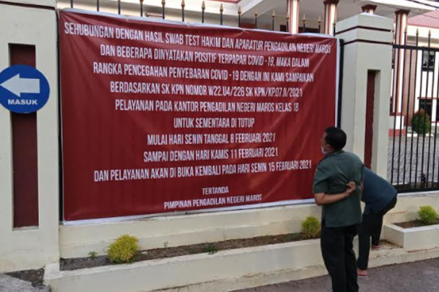 Hakim dan Pegawai Positif...