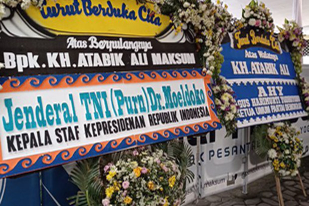 Karangan Bunga Moeldoko-AHY...