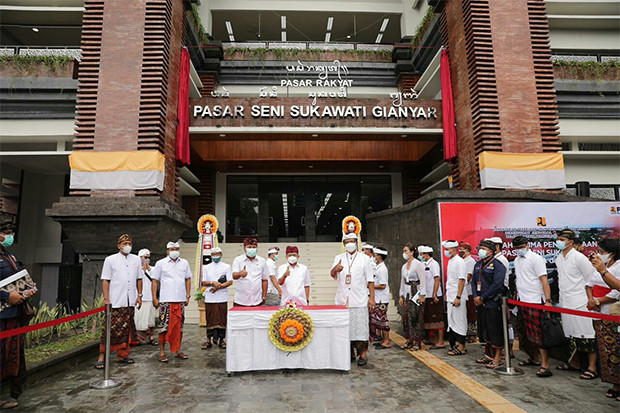 Pasar Seni Sukawati...