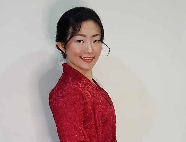Grace Kurniadi, Lulusan...