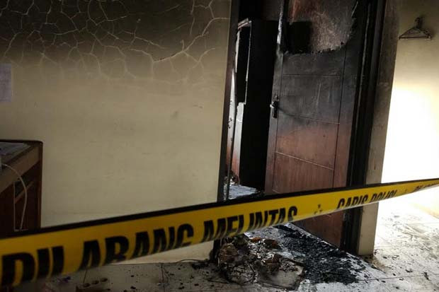 Tubuh Melepuh Dibakar...