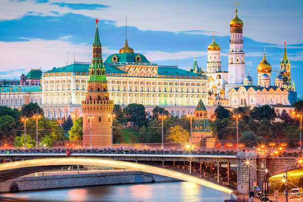 Melongok ke Dalam Kremlin,...