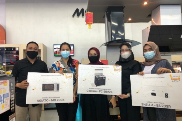 4 Warga Makassar Jadi...
