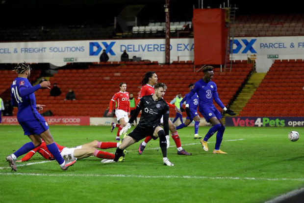 Tammy Abraham Antar...