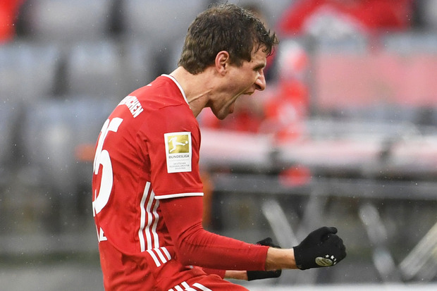 Bayern Kampiun Piala...