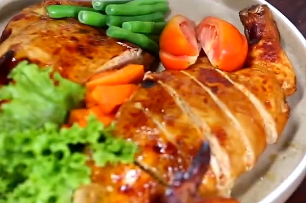 Ngo Hiong Ayam, Sajian...