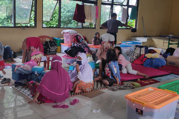 Banjir Saat Pandemi,...