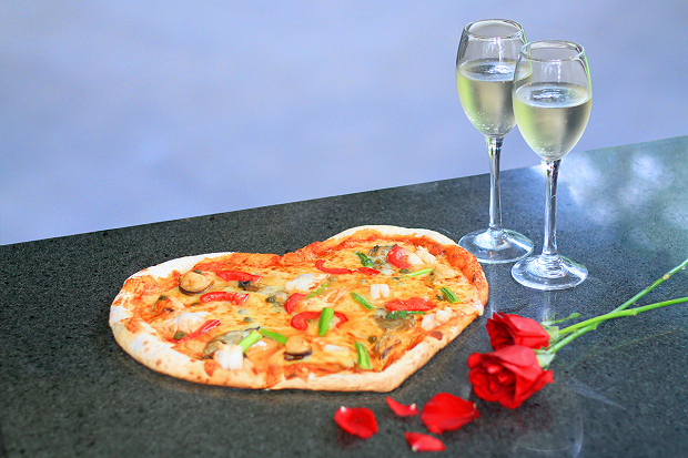 Romantis Banget, Dinner...