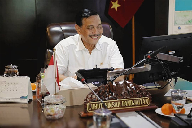 Luhut Targetkan Pembangunan...