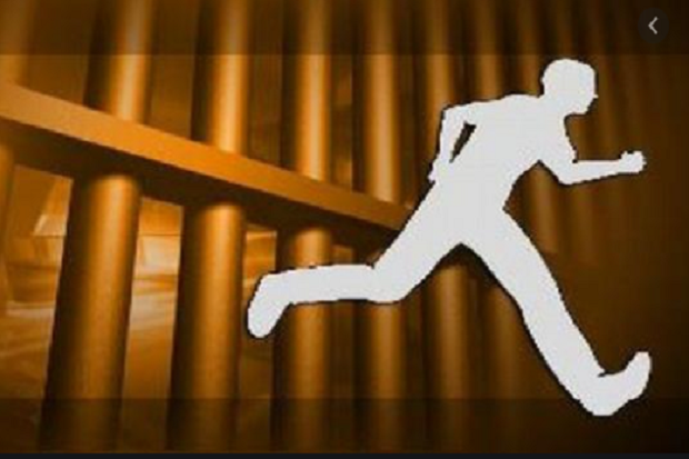Buronan Interpol Kabur,...
