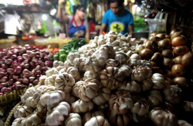 Bantah Stok Bawang Putih...