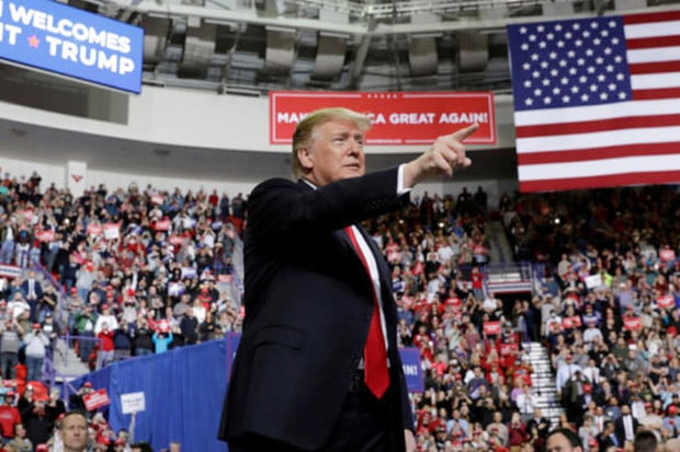 Diputus Bebas, Trump:...