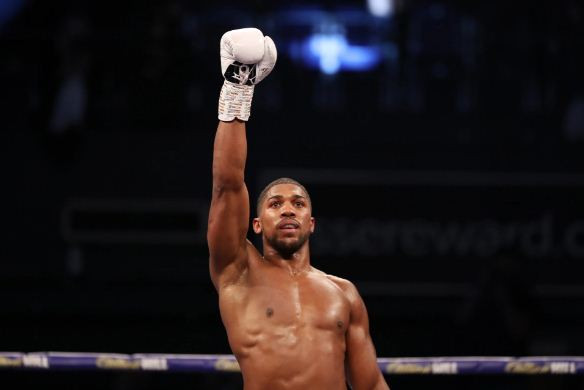 Anthony Joshua Pensiun!...