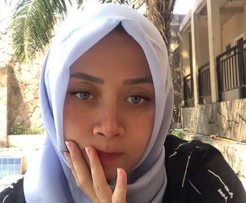 Karena Lantunan Azan,...