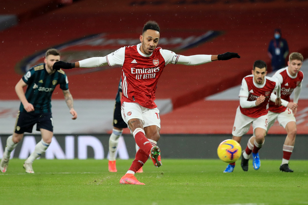 Aubameyang Cetak Tiga...