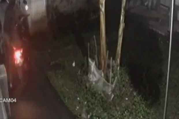 Terekam CCTV, Maling...