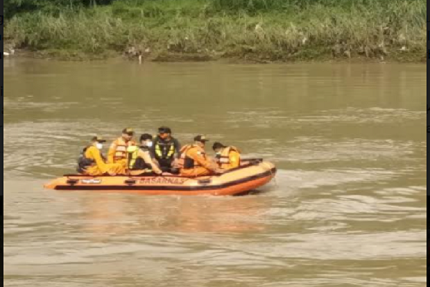 Hanyut di Sungai Bengawan...