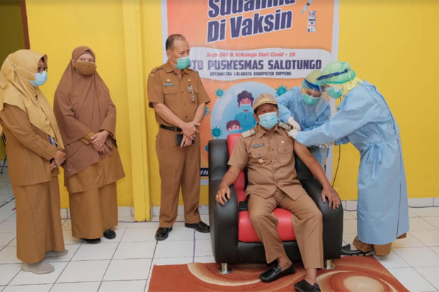 Bupati Soppeng Terima...