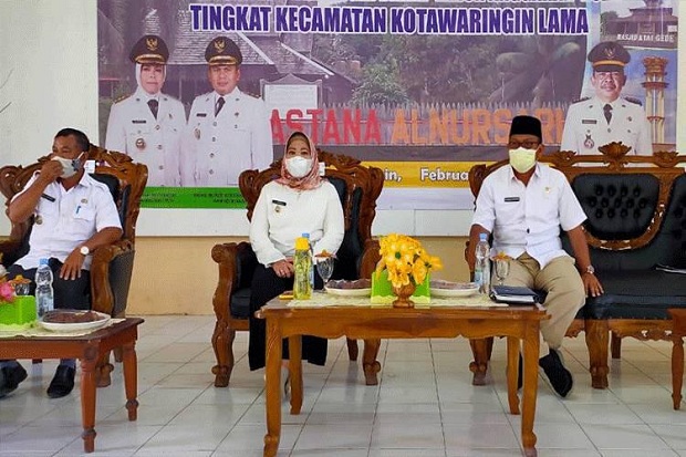 Kades di Kobar Harus...