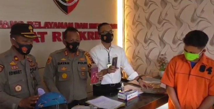 Pemuda Ini Nekat Sekap...
