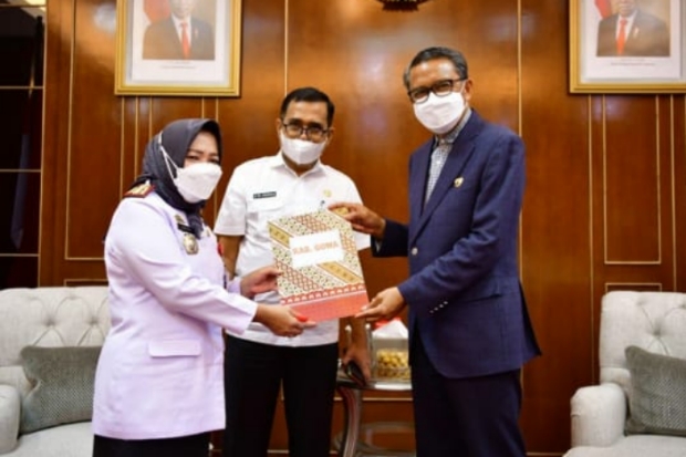 Pj Sekda Kamsina Ditunjuk...
