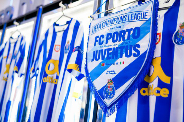 Susunan Pemain Porto...