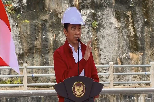 Resmikan Bendungan Tapin,...