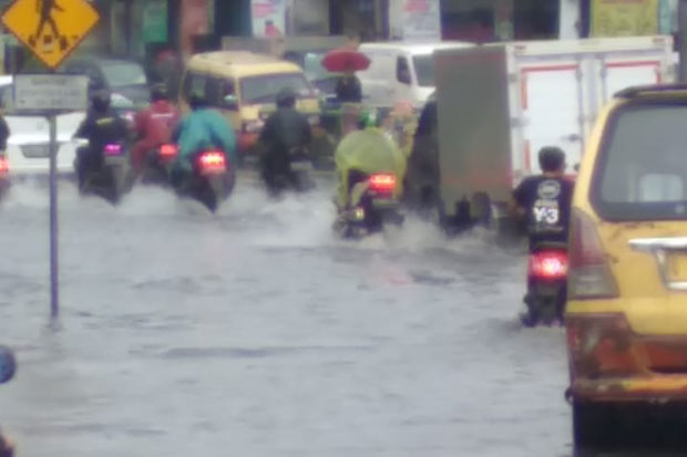 Jadi Langganan Banjir,...