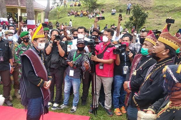 Jadi Warga Kehormatan...