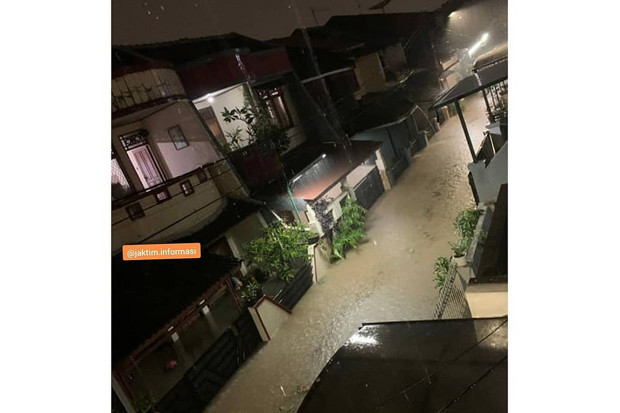 Hujan Deras, Permukiman...