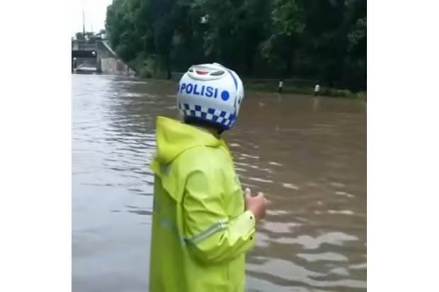 Banjir, Jalan DI Panjaitan...